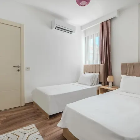 Kyrenia Beachside Flat Apartment *